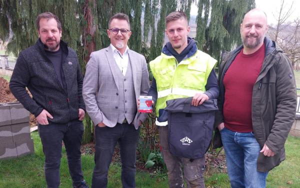 v.l.n.r.: GBH-Sekretär Daniel Orieschnig, BM Bernhard Ellersdorfer, Noah-Samuel Trettenbrein, GBH-LGF Dietmar Stieger