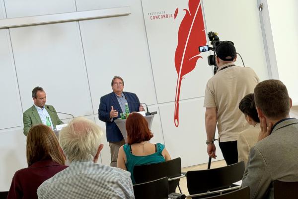 Thermische Sanierung schützt vor Hitze und sichert Arbeitsplätze in Österreich